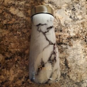 Swell Marble Tumbler